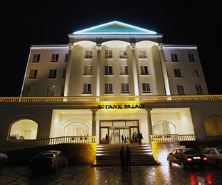 هتل 5 ستاره بوتانیک افتتاح شد